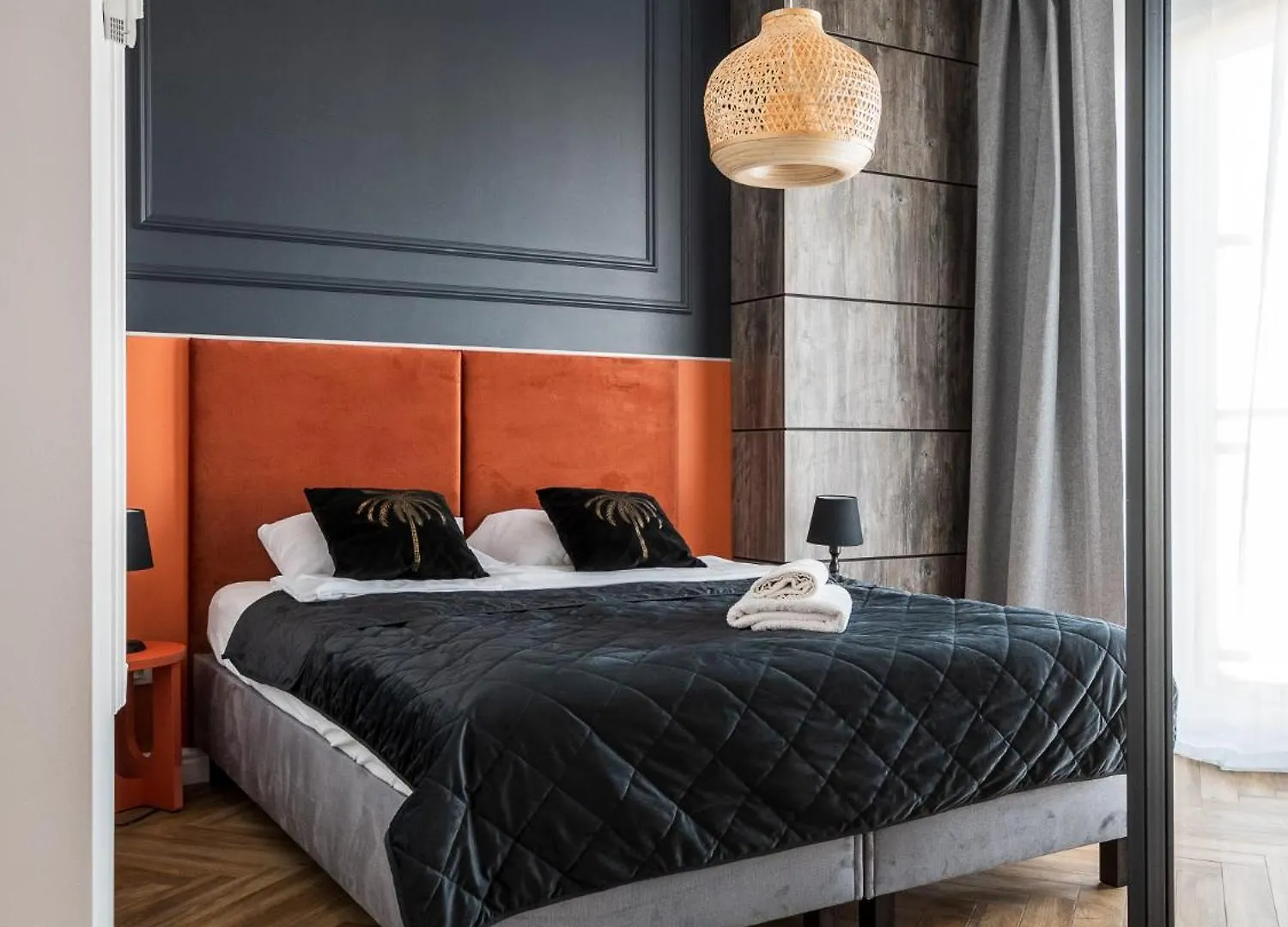 Kasprzaka 29 By Perfect Apart Free Garage ile iletişim